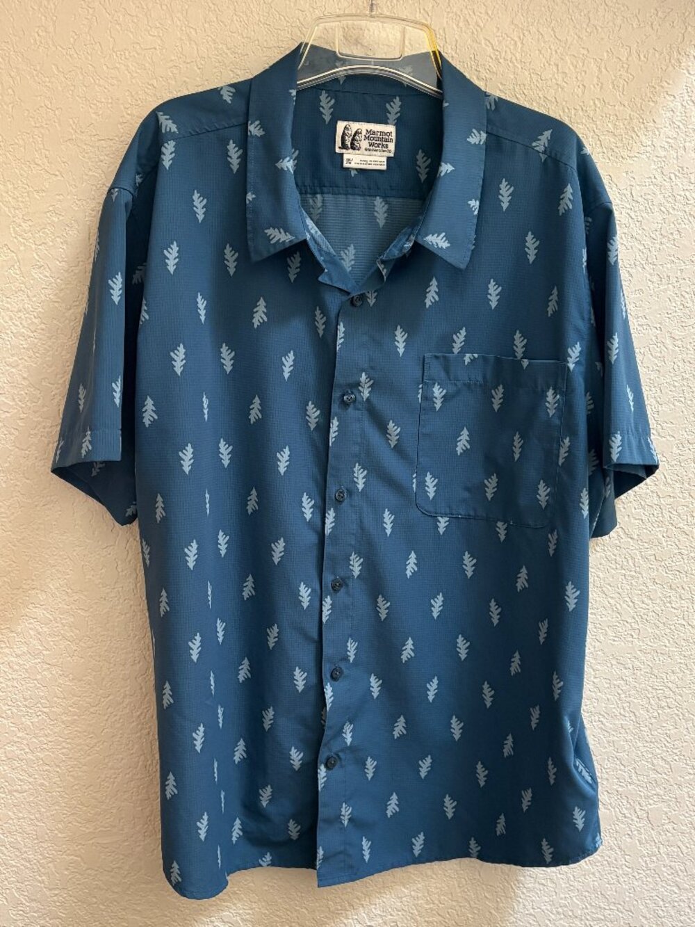 Marmot Men's Aerobora Novelty Short-Sleeve Shirt in Dusty Teal Leaf, Size XXL